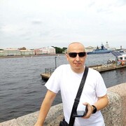  ,  Alex, 42