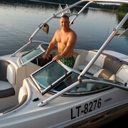  ,   Tomas, 36 ,   ,   