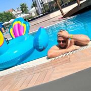  ,   Nikita, 35 ,   ,   