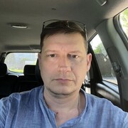  ,  Andrii, 39