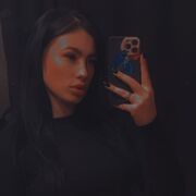  ,   Anastasia, 22 ,   c 
