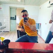 ,  Diyor, 25