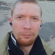  ,  Chet, 32