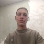  ,   Mikhail, 31 ,   ,   