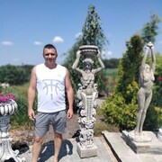  ,  Vitalii, 40
