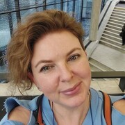  ,   Elena, 43 ,   c 