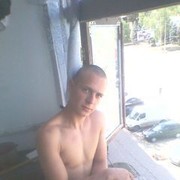 ,   Kastean, 33 ,   