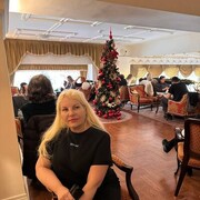  ,   Julia, 53 ,   ,   