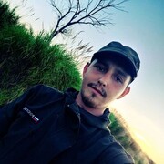  ,   Vitalik, 24 ,  