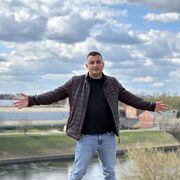  ,   Sadik, 43 ,   ,   