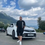  ,  Andrei, 25