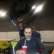 ,   Pose, 42 ,   