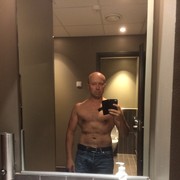  ,  Anton, 46