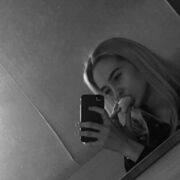 ,  Adelina, 22