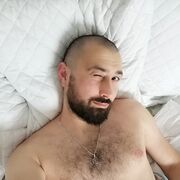  ,  Gigi, 35