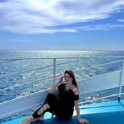  ,   Anna, 44 ,  