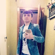  ,  Zayniddin, 32