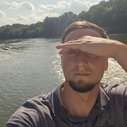  ,   Valeriu, 32 ,   ,   