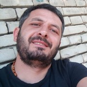  ,   Davit, 40 ,   