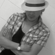  ,   Oskar, 37 ,   
