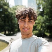  ,   Roberto, 25 ,   ,   