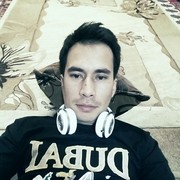 -,  Yolly, 34