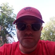  ,  Andri, 35