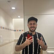  -,   Luis, 43 ,     , c 