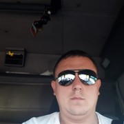  ,  Igor, 37