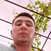  ,  Amir, 30