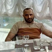  ,   Demis, 39 ,   ,   