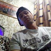 ,  Maksim, 36