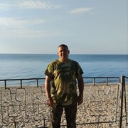  ,  Andrei, 44