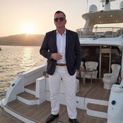  --,   MAN, 37 ,  