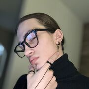  ,  Alex, 22