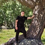  ,  Timur, 22