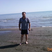  ,   Azer, 43 ,     , c 