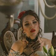  Acala del Rio,   Anna, 26 ,   ,   