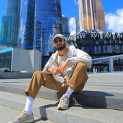  ,  Huseyn, 26