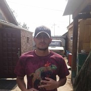  -,   Artur, 33 ,   