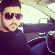  ,  Arman, 40