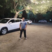  ,  Feruz, 24