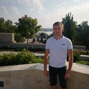  ,   Ivan, 32 ,   c 