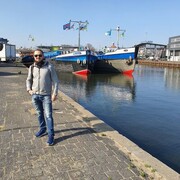  ,   Aliaksandr, 39 ,   ,   , c 