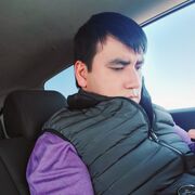  ,  Amirjon, 32