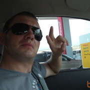  ,   Viktor, 40 ,   