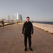  Barcelona,  Vitalik, 27