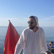 ,  Denis, 34