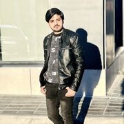  ,  Danial, 24