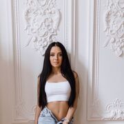  ,   Diana, 25 ,   ,   